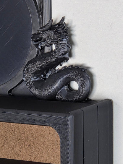 black closeup upper right corner detail and dragon Beltdragon